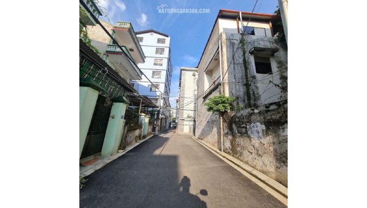 45m2 gần Học viện Tòa án, Thuận An, Hà Nội. Chỉ nhỉnh 2 tỷ. Lh 0989894845